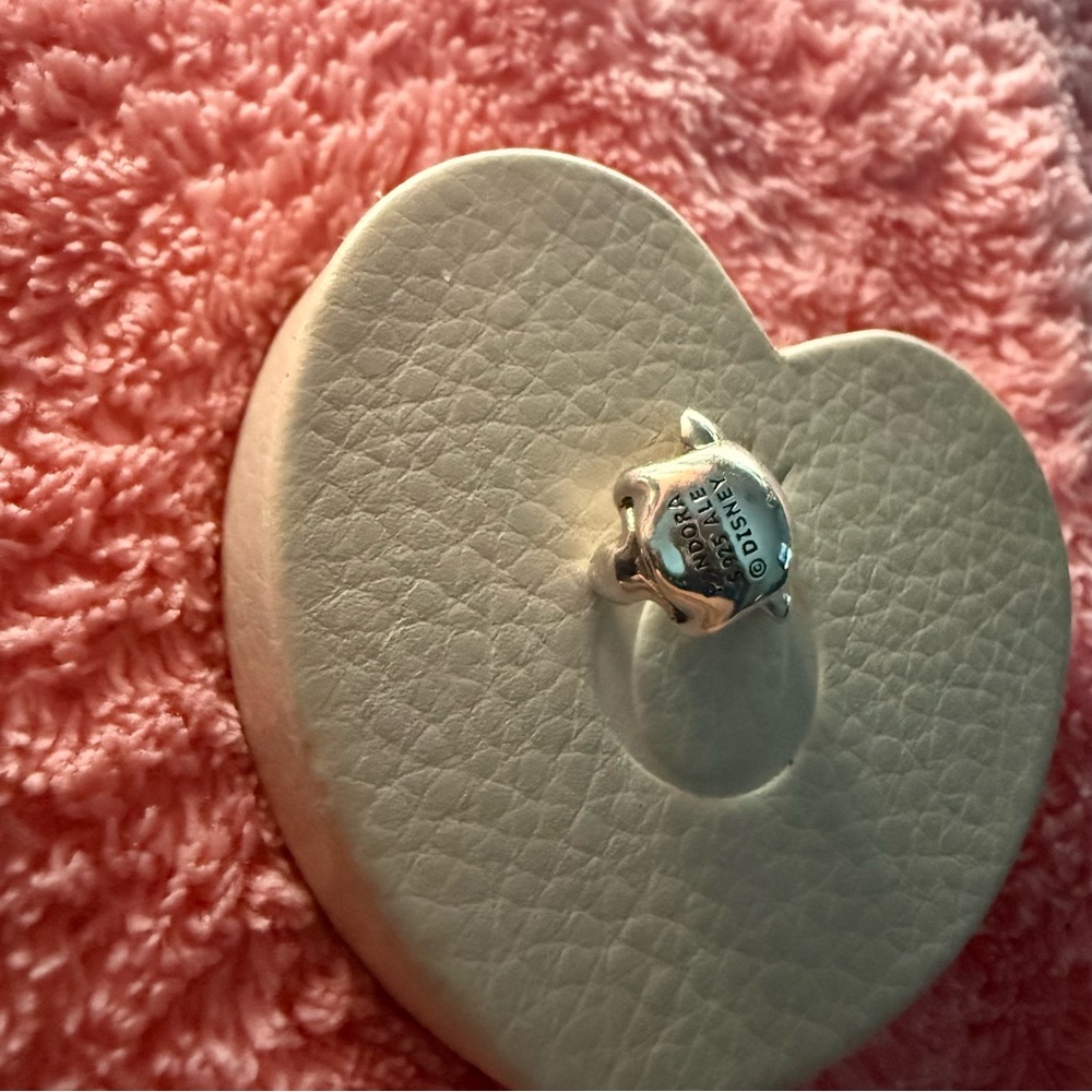 Minnie and Mickey Pandora Charms - Picture 7 of 8